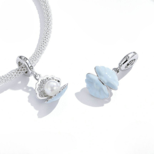 Shiny Pearl Pendant